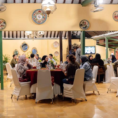 Rumah Makan Suasana Nyaman